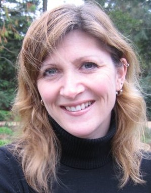 photo of Dr. Jennifer Larsen