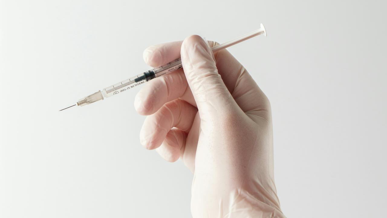 Syringe Photo