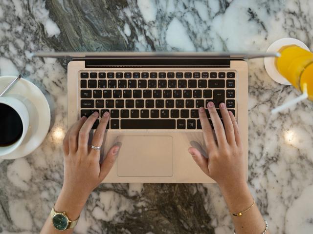Online Learning Photo